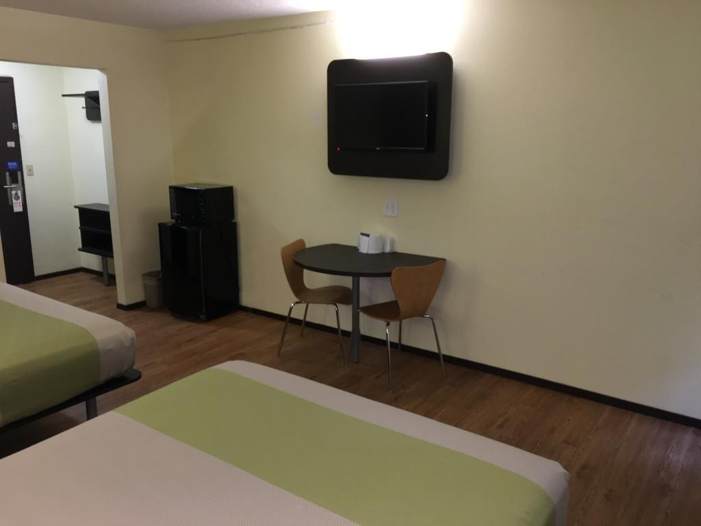 Motel 6-Troy, Il Bagian luar foto