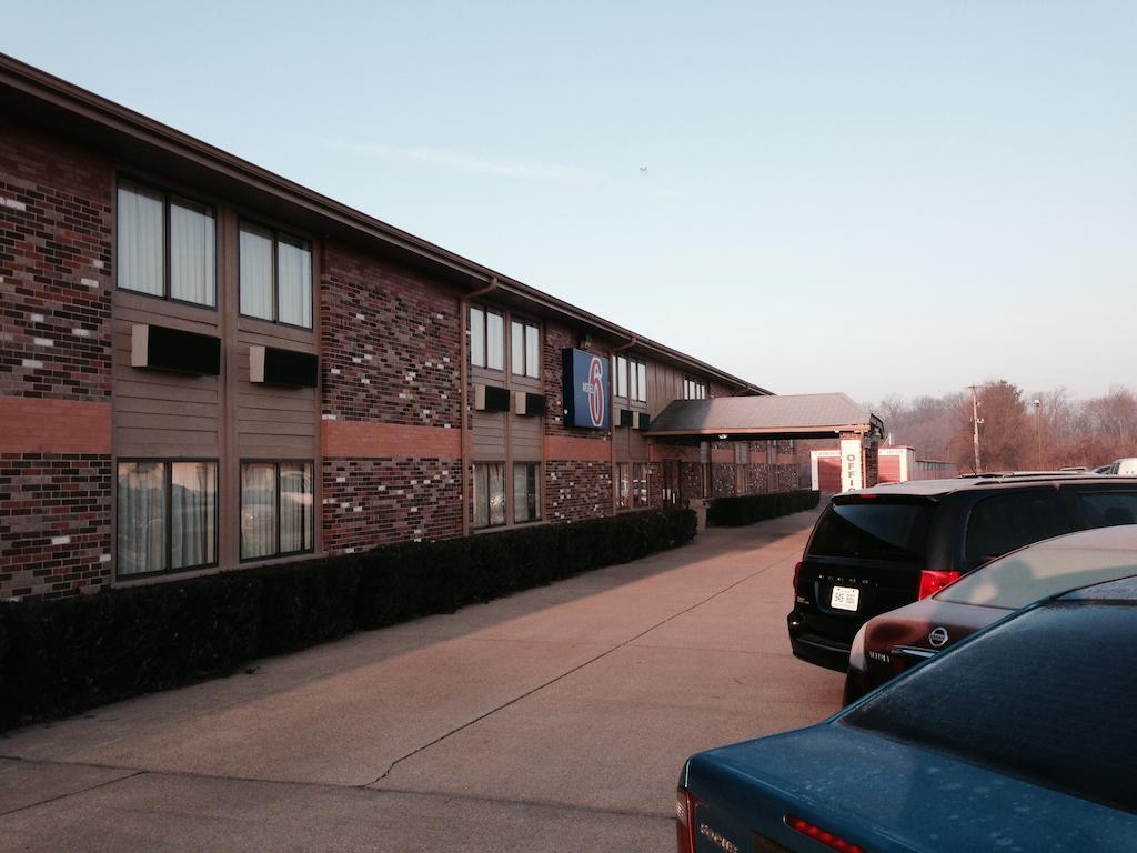 Motel 6-Troy, Il Bagian luar foto