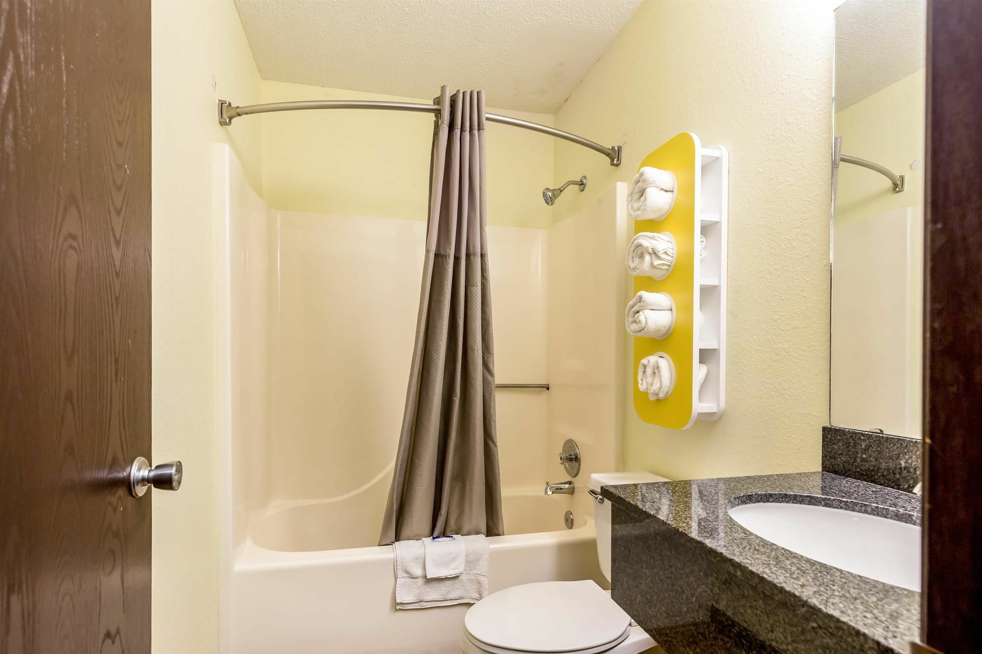 Motel 6-Troy, Il Bagian luar foto