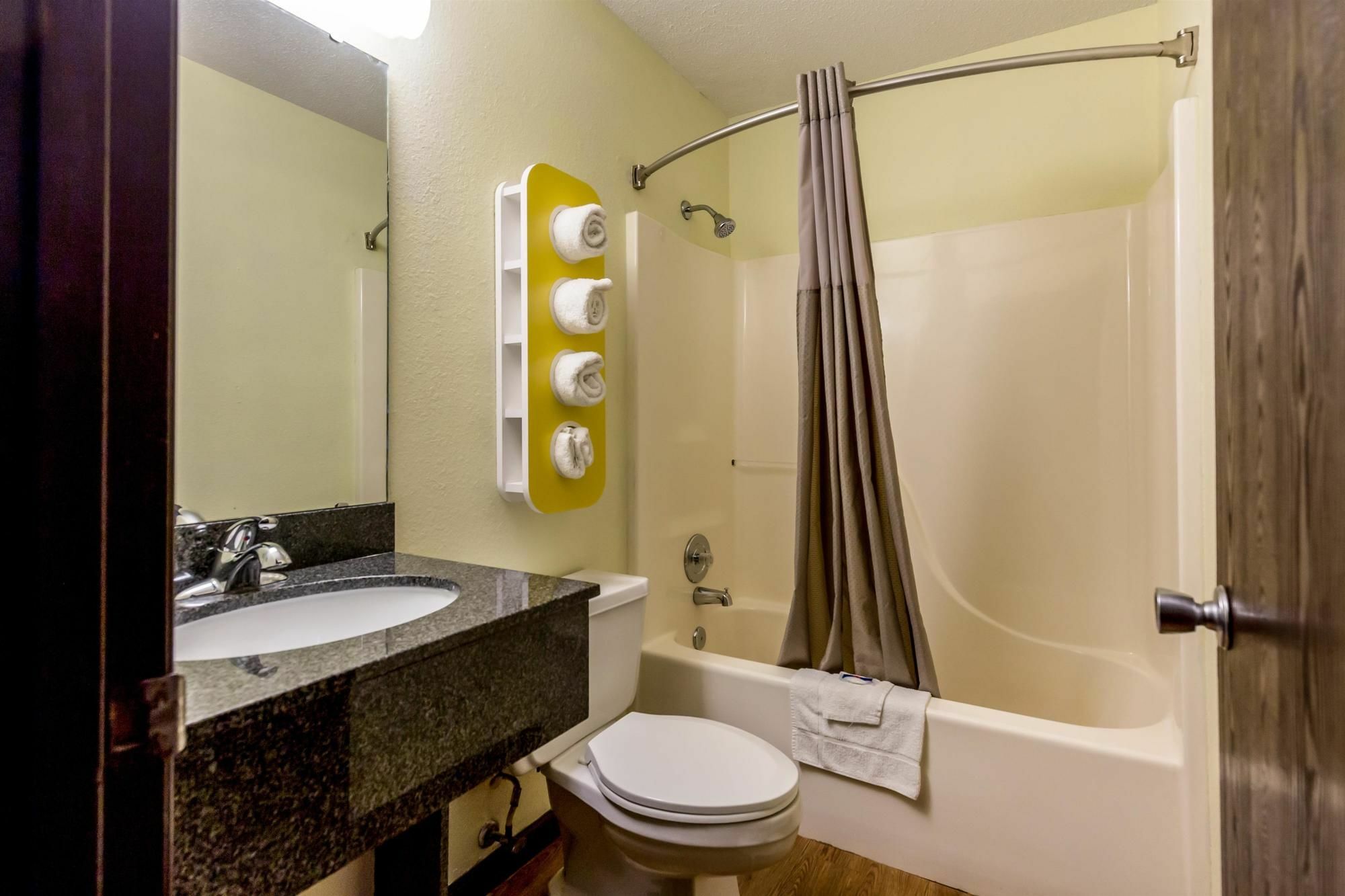 Motel 6-Troy, Il Bagian luar foto
